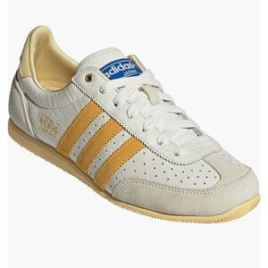 Adidas Japan low top sneaker size 8 women’s